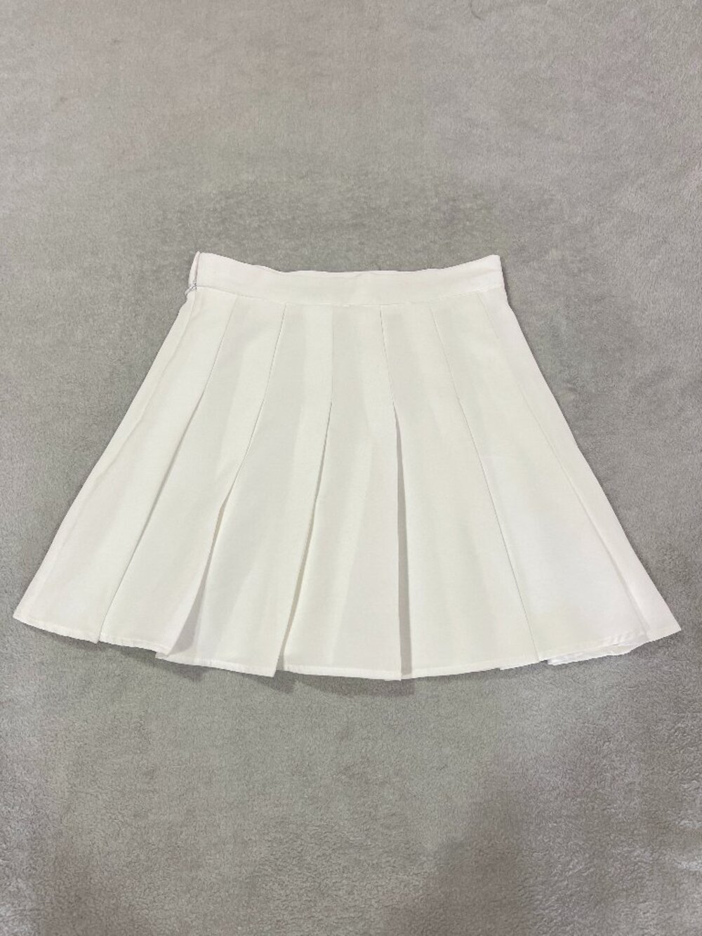 White Pleated Mini Skirt Size Small